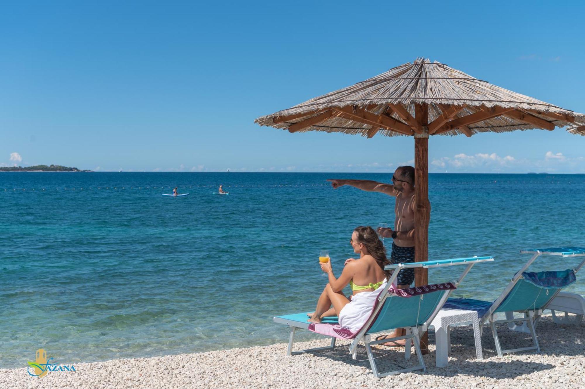 Villa Andrija Family Dream With Heated Pool At The Sea With Beautiful Garden, Outside Cinema And Kids Playground Fažana Exterior foto